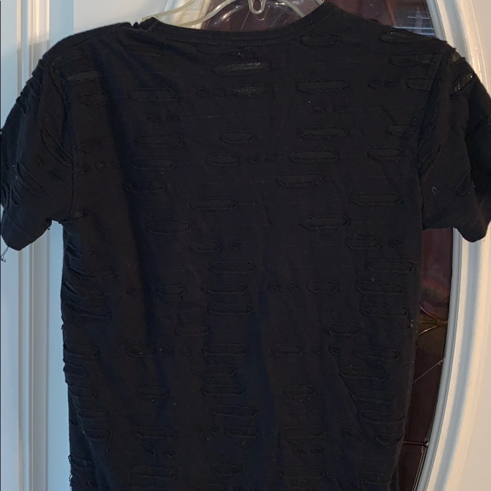 Distressed top - Picture 4 of 4